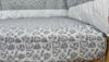 Poza cu Set cearceafuri "Gray Hearts" patut bebelus 63x127 cm, cu elastic din bumbac